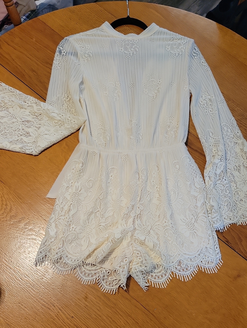 Lace-Trim Cream Romper with Long Sleeves